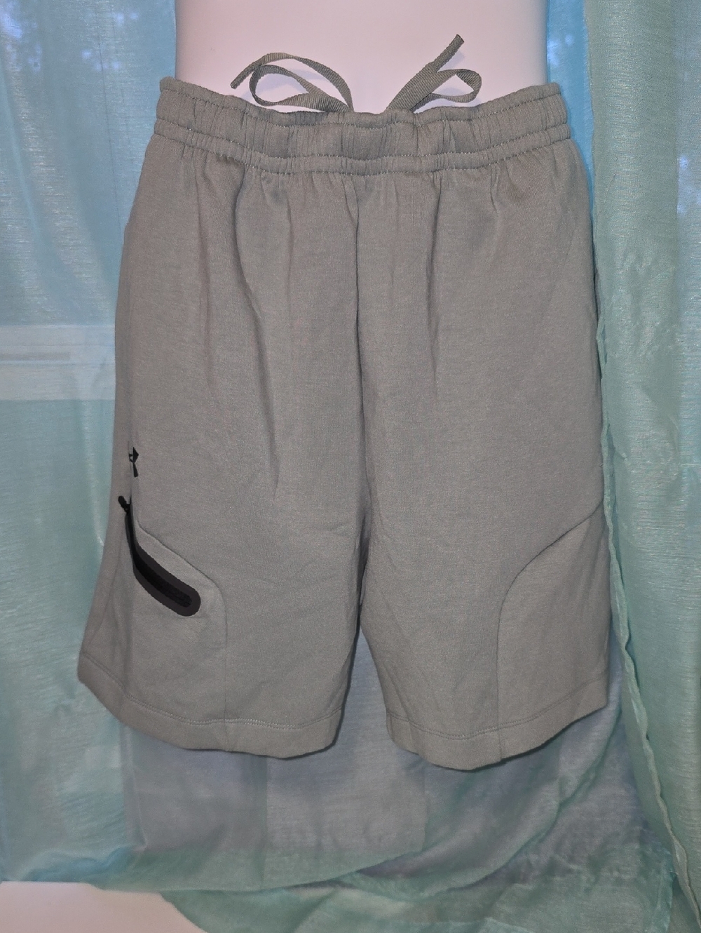Under Armour Men's Athletic Drawstring Shorts in Sage Green